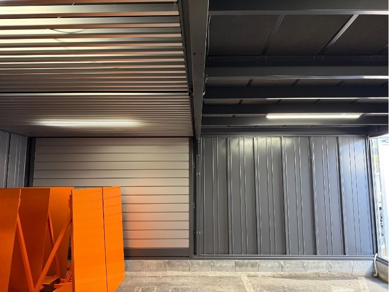 イナバガレージ アルシア2連棟の内装比較