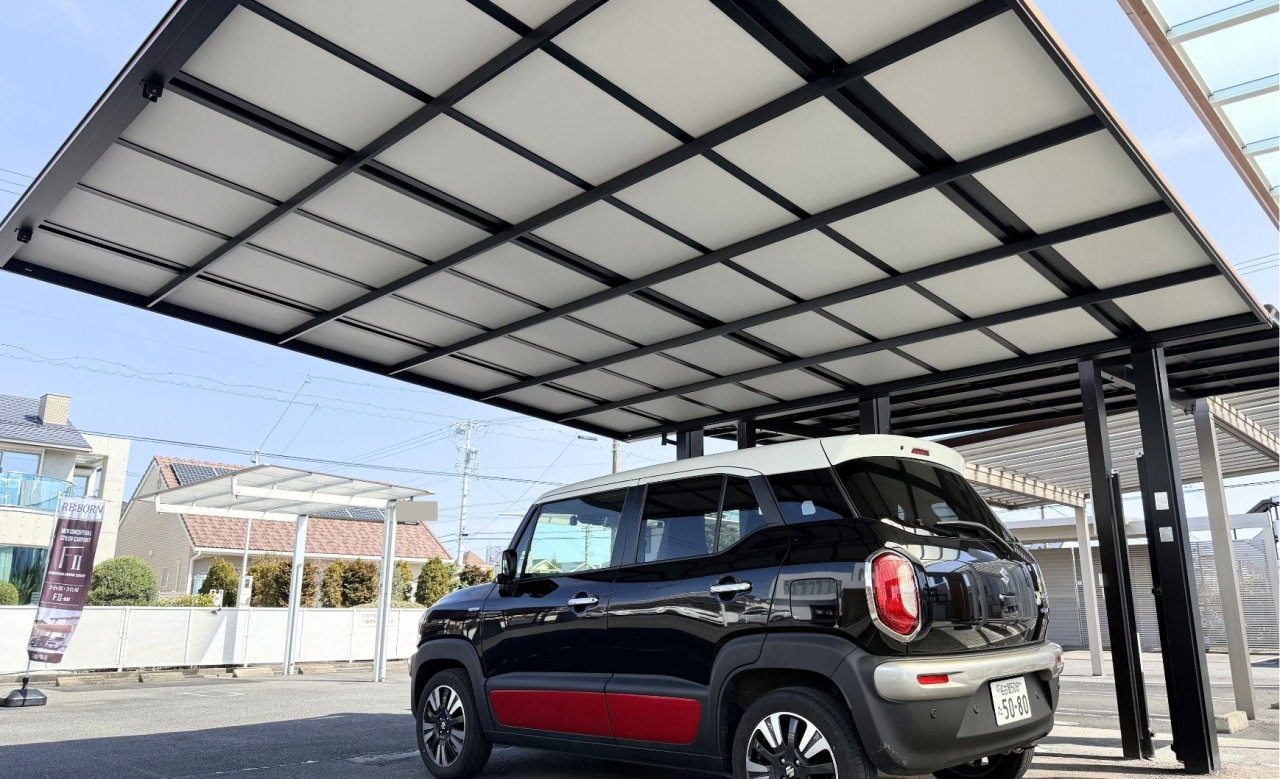 三協アルミ シルバーポリカ 施工イメージ 駐車場 車