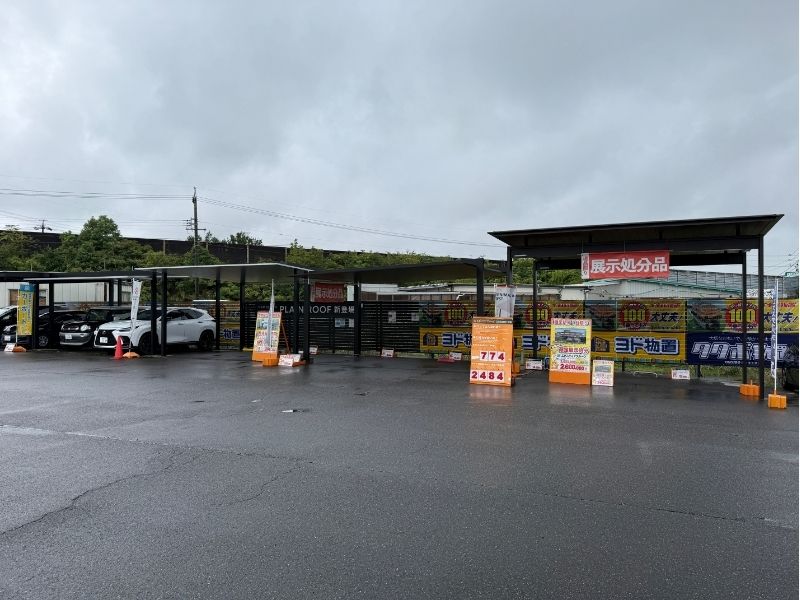 キロ夏焼店なら雨の日のカーポートを色々比較可能!